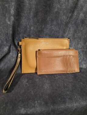 Matt & Nat Mustard-Brown Leather Wristlet And Tan Card Holder